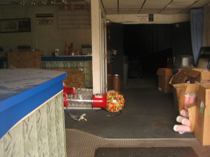 Clarkston Cinema - Summer 2002 (newer photo)